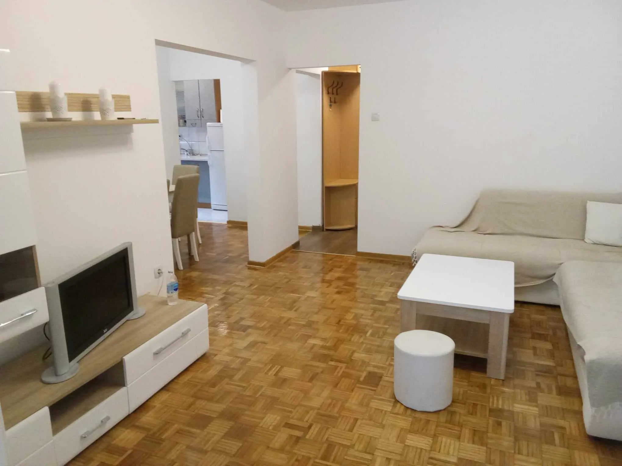 Apartamento À venda - 11077 Belgrade RS Image 1